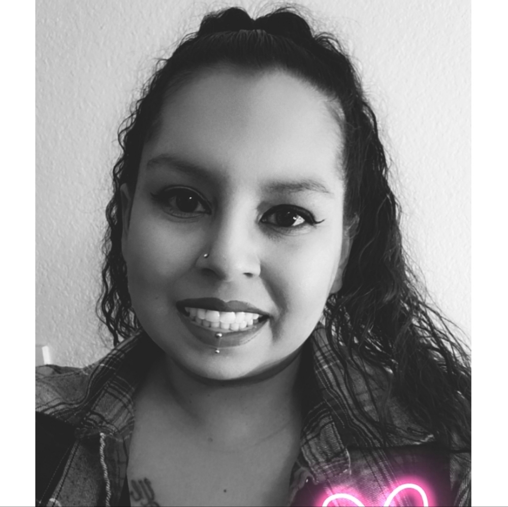 Meet your Posher, Alicia